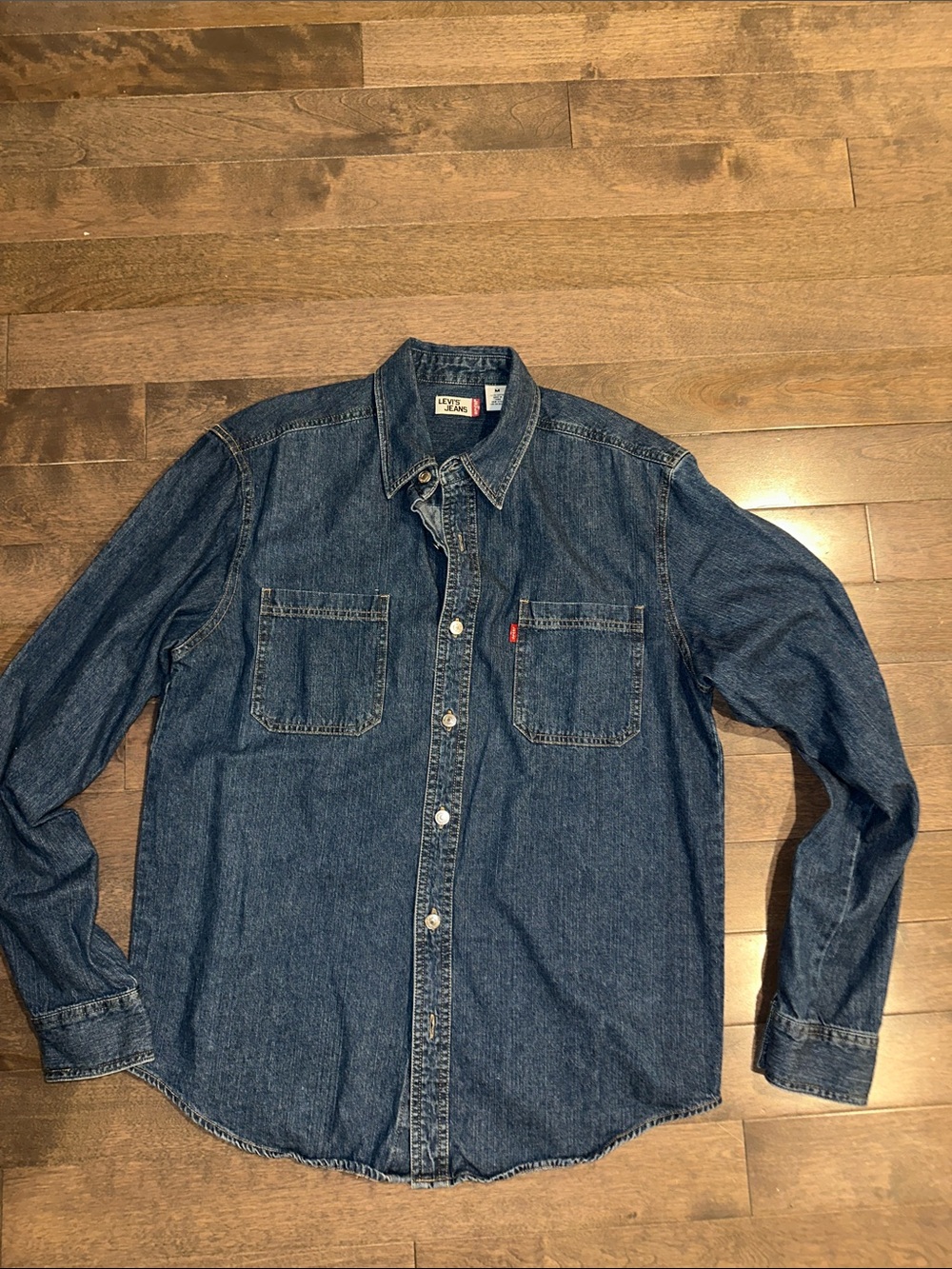 Levi's Vintage-Style Blue Denim Button-Down Shirt